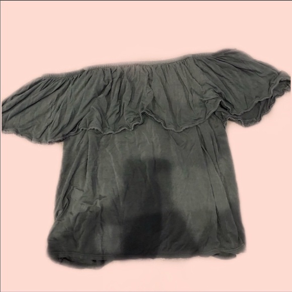 American Eagle Outfitters Tops - Off the shoulder top AE